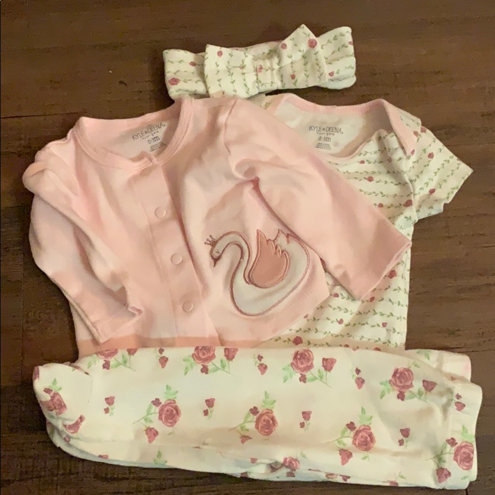Kyle & Deena 4piece outfit
